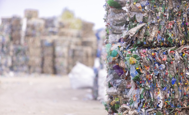 DNA metabarcoding IDs complex microorganism populations in Air Samples